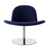 Orlando swivel stol i blå er minimalistisk og kan anvendes til indretning af ethvert rum