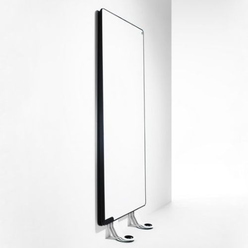 Sketchalot mobil whiteboard, hvid emaljeret og magnetisk stålplade med ramme i sortlakeret aluminium